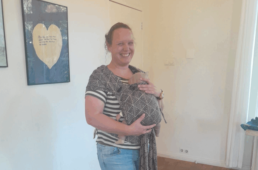 Ellen gediplomeerd draagdoek consulent